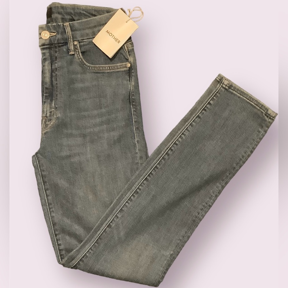 BNWT Mother Jeans size 26​